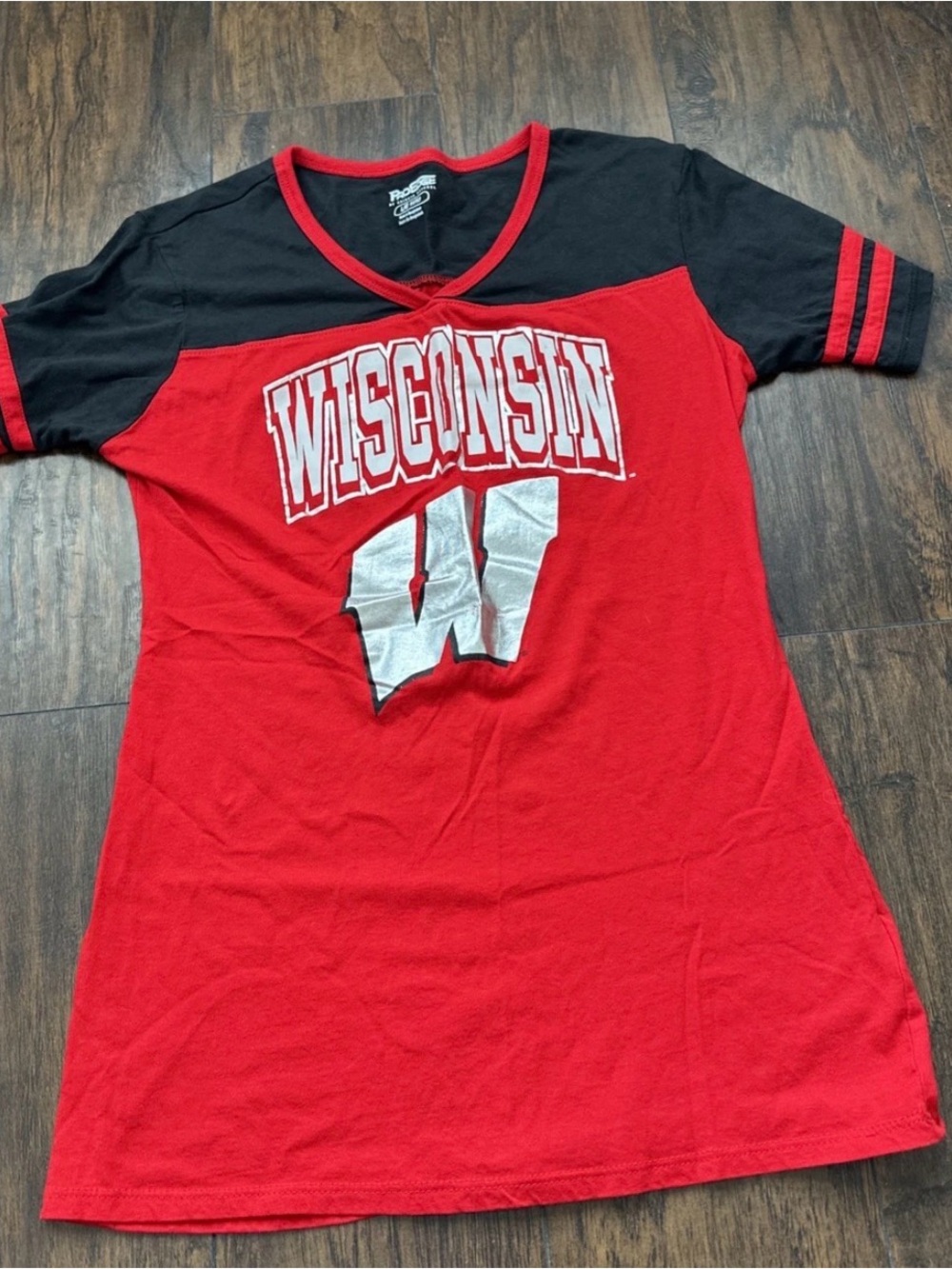 Wisconsin Badger Girls Top Sz L (11/13)